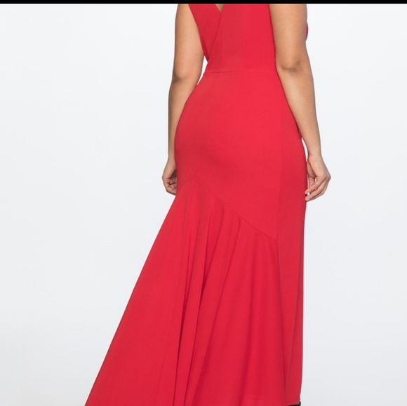 SIZE 24 ELOQUII RED DEEP V FRONT & BACK EVENING GO - Picture 4 of 4